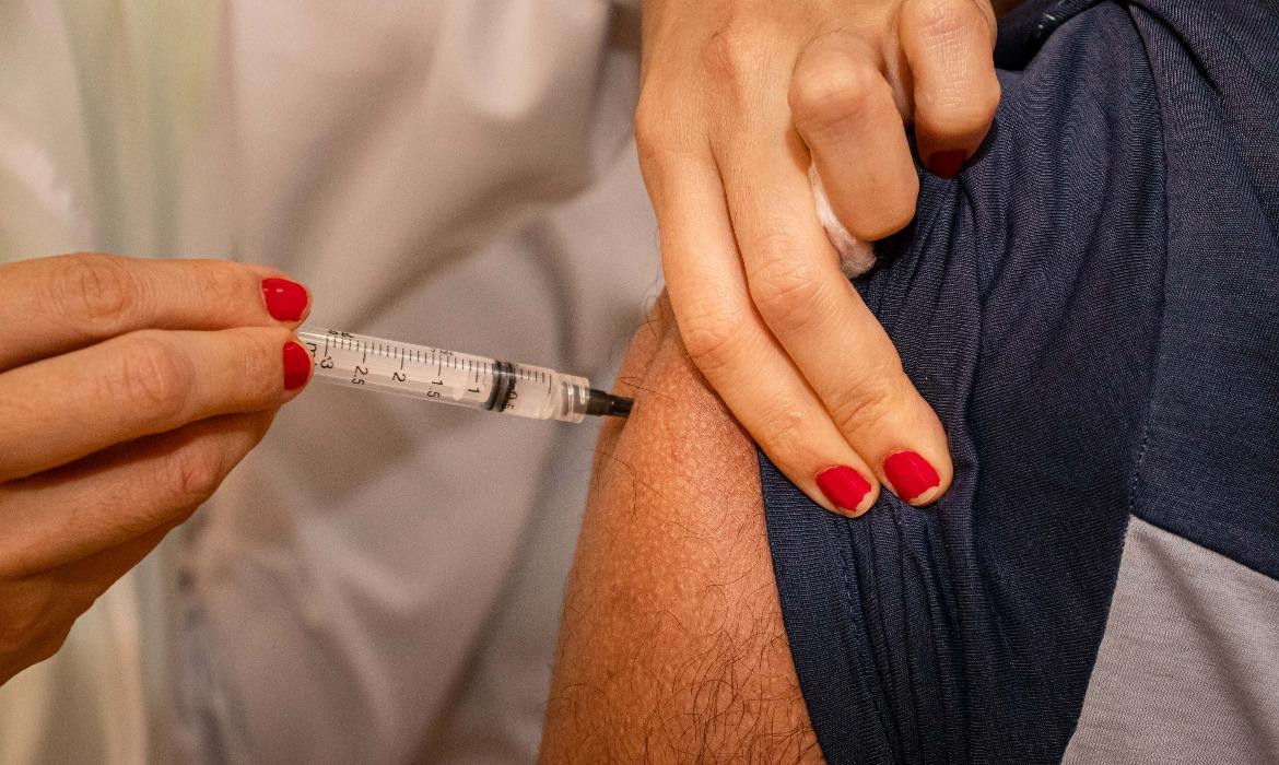 Influenza: vacina está disponível para toda a população nas Unidades de Saúde
