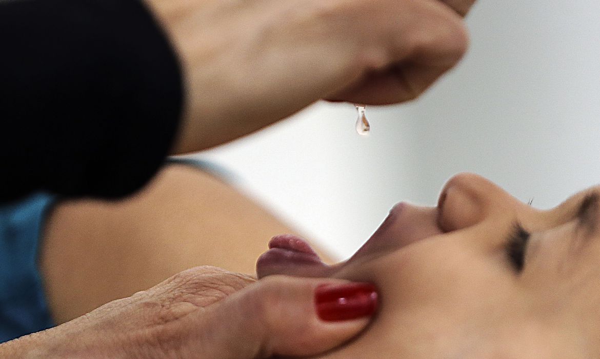 Campanha de vacinação contra a pólio termina nesta sexta-feira em Aracruz